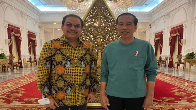 Presiden Jokowi dan Denny JA