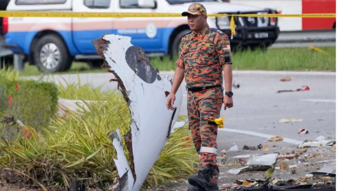 Kata-kata Terakhir Sebelum Pilot Pesawat Di Malaysia Jatuh Hantam Dua ...