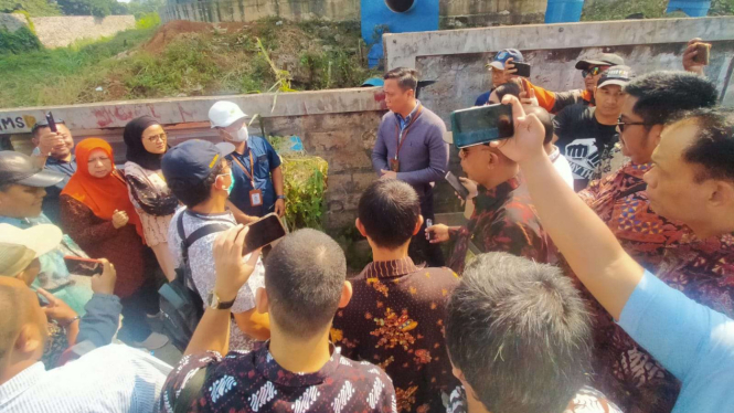 Majelis Hakim PTUN Bandung sidang lapangan di lokasi water tank Depok