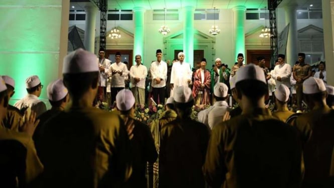  Ganjar Pranowo menggelar Jateng bersholawat selama 10 tahun terakhir 