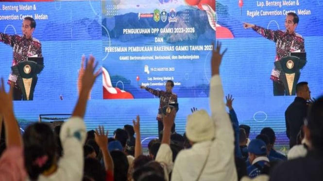 Presiden Jokowi menyampaikan pidato pada acara Pengukuhan Pengurus DPP GAMKI