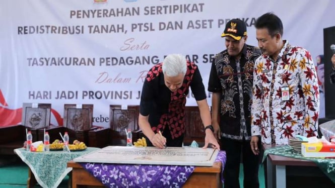 Ganjar Pranowo resmikan Pasar Bawang Sengon di Brebes pasca revitalisasi