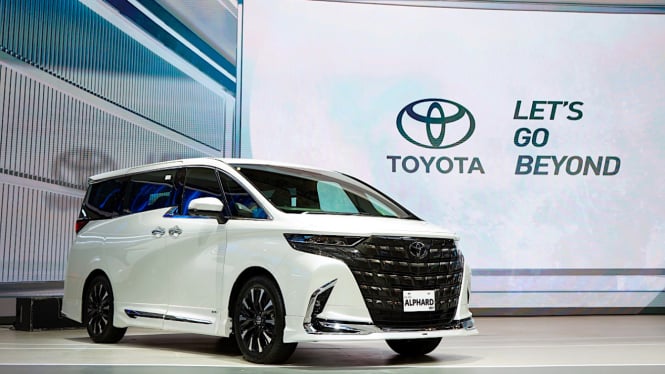 VIVA Otomotif: Toyota All New Alphard di GIIAS 2023