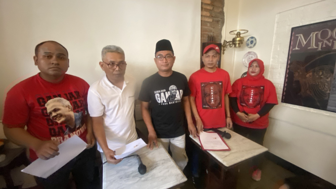 Sejumlah Kader Partai Solidaritas Indonesia (PSI) menyatakan keluar dari partai