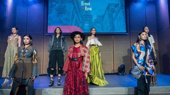 Front Row Paris ajang fesyen tahunan yang telah diselenggarakan ke-4 kainya