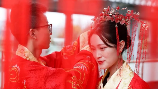 Ilustrasi pernikahan China.