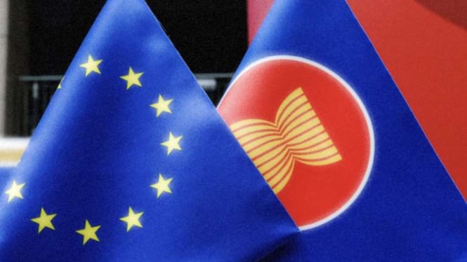 EU dan ASEAN.