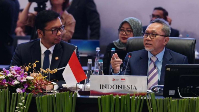 Menteri Perdagangan RI Zulkifli Hasan (Zulhas) mengikuti ASEAN Economic Communit