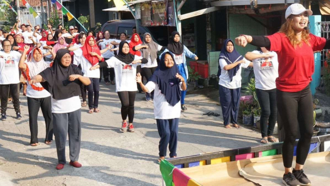  Relawan Pendukung Herviano di Jawa Tengah Gelar Senam