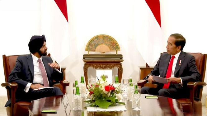 Presiden Jokowi melakukan pertemuan dengan Presiden Bank Dunia Ajay Banga