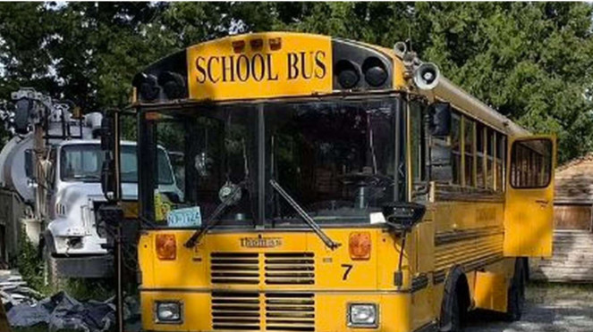 Bus Sekolah Bekas