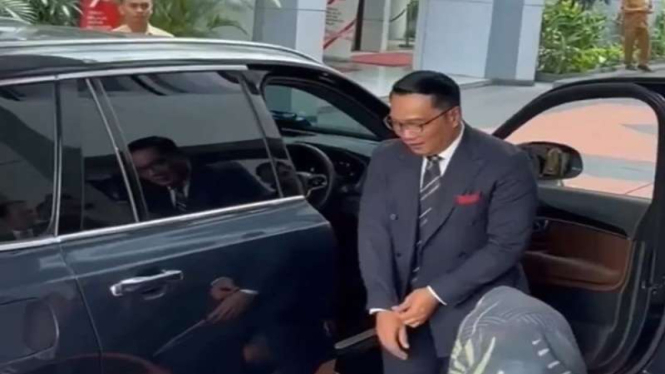 Ridwan Kamil nyetir mobil sendiri hadiri pelantikan sejumlah Pj Gubernur