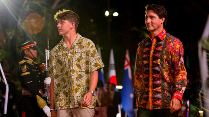 PM Kanada, Justin Trudeau dan putranya, Xavier Trudeau di Gala Dinner KTT ASEAN
