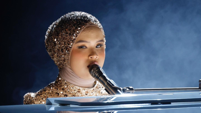 Penampilan Putri Ariani di pentas semifinal America's Got Talent (AGT) 2023
