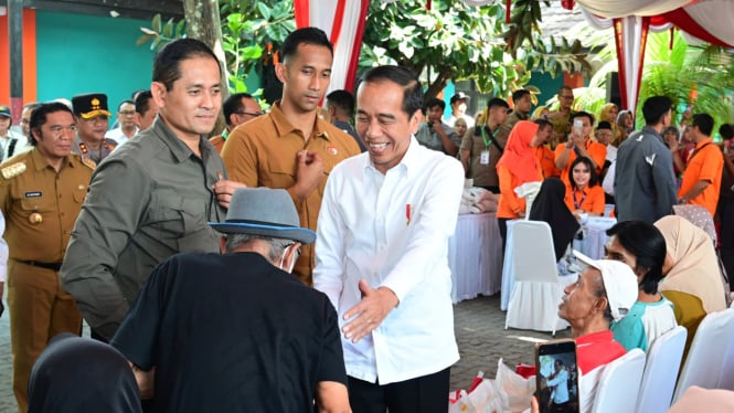 Presiden Jokowi berikan Bantuan Pangan ke KPM di Cilegon