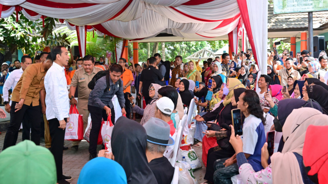 Presiden Jokowi berikan Bantuan Pangan ke KPM di Cilegon (Foto ilustrasi)