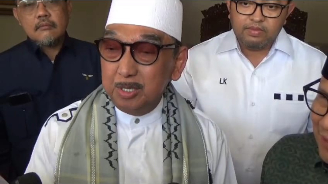 KH Hasib Wahab Hasbullah, pengasuh Asrama Hasbullah Ponpes Bahrul Ulum