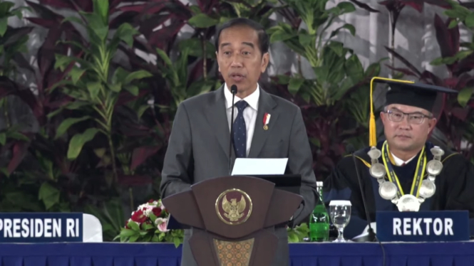 Presiden Jokowi pidato di acara Dies Natalis ke-60 IPB, Bogor, 15 September 2023