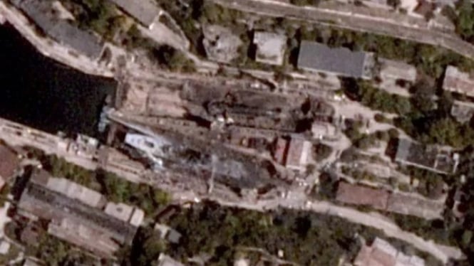 VIVA Militer: Foto satelit kondisi Galangan Kapal Sevastopol Rusia rusak parah