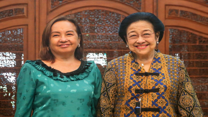 Megawati Soekarnoputri dan mantan Presiden Filipina Gloria Macapagal Arroyo