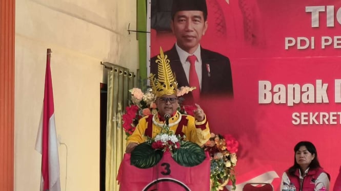 Sekjen PDIP Hasto Kristiyanto di Kepulauan Nias