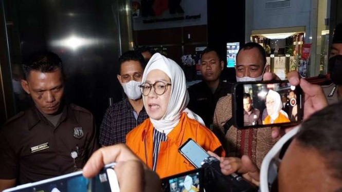 Mantan Dirut PT Pertamina, Karen Agustiawan jadi tersangka korupsi LNG di KPK