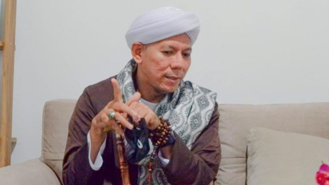 Pimpinan Pondok Pesantren Darullughah Wadda'wah (Dalwa) Habib Segaf Baharun