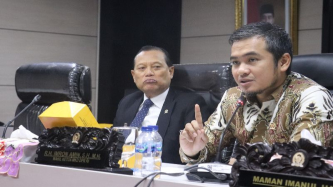 Anggota DPR sekaligus Wakil Ketua MKD DPR Fraksi Gerindra Imron Amin (kanan)