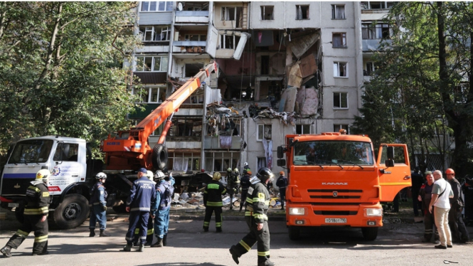 Gedung Perumahan Runtuh Akibat Ledakan Gas di Rusia
