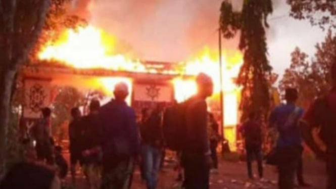 Aksi unjuk rasa ribuan warga Desa Bangkal, Seruyan, Kalteng