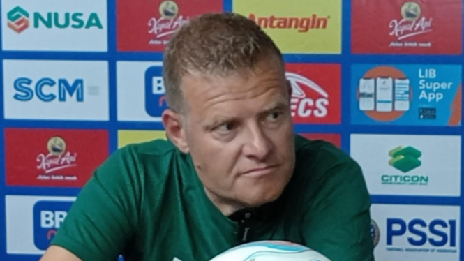Pelatih Persebaya Surabaya, Josep Gombau