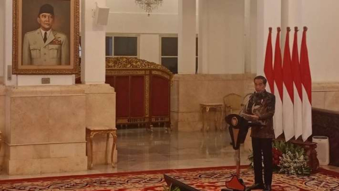 Presiden Joko Widodo memberikan sambutan saat meresmikan Pembukaan Kongres XXV Persatuan Wartawan Indonesia 2023 di Istana Negara, Jakarta, Senin, 25 September 2023.