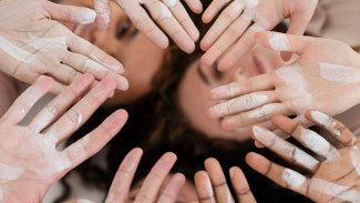 Komunitas Para Penggemar Kosmetik, Ikut Partisipasi Riset Hingga Coba Produk Baru