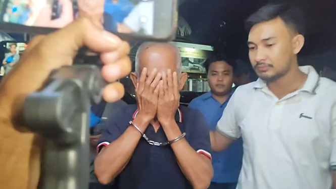Polisi menangkap seorang kakek pelaku pelecehan seksual di Depok