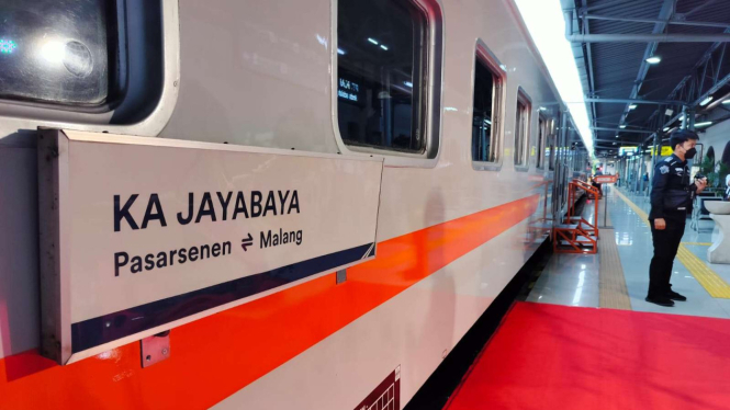 Kereta Ekonomi New Generation dengan kursi yang lebih nyaman di KA Jayabaya