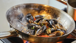 Menikmati Oyster Ditemani Hembusan Angin Laut, Ada Banget di Jakarta!