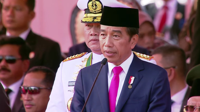 Presiden Jokowi menyampaikan pidato di HUT ke 78 TNI