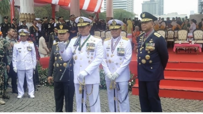 VIVA Militer: Panglima TNI Yudo Margono bersama para Kepala Staf Angkatan