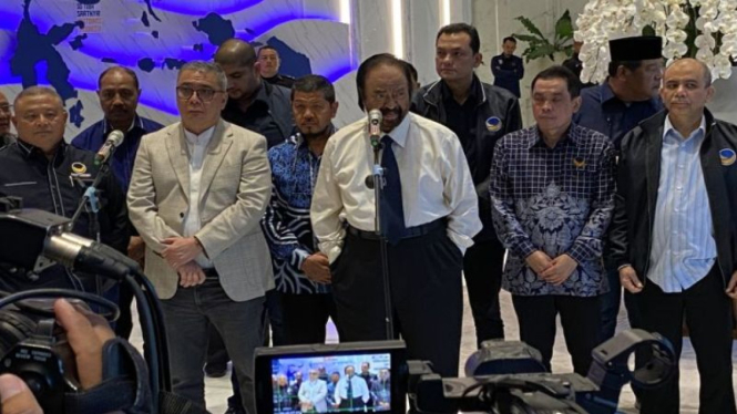 Ketum Nasdem Surya Paloh konferensi pers terkait Syahrul Yasin Limpo.