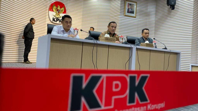 Ketua KPK Firli Bahuri saat jumpa pers di Gedung Merah Putih, Kamis 5/9