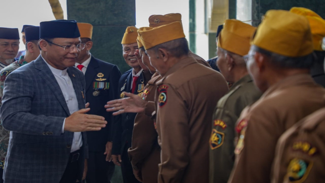 Plt Ketum PPP Muhamad Mardiono bertemu 17 veteran di Banten