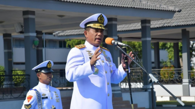 VIVA Militer: Gubernur AAL Mayjen TNI (Mar) Endi Supendi