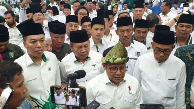 Ketua Umum Partai Kebangkitan Bangsa (PKB) Abdul Muhaimin Iskandar didampingi sejumlah pengurus pusat dan Ketua DPW PKB Sumatra Sleatan Ramlan Holdan di Palembang, Jumat, 6 Oktober 2023.