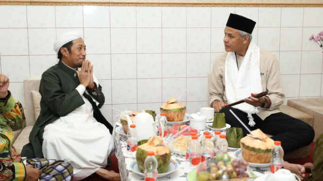Bacapres Ganjar Pranowo mengunjungi Ponpes Gedongan Cirebon