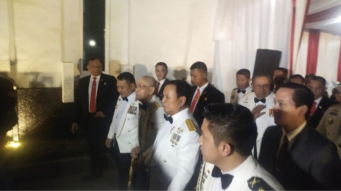 VIVA Militer: Prabowo Subianto bersama Try Sutrisno dan KSAD Dudung di Kemhan RI