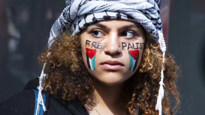 Warga dunia menyerukan pembebasan Tanah Palestina dari jajahan Israel.