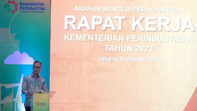 Menteri Perindustrian, Agus Gumiwang Kartasasmita