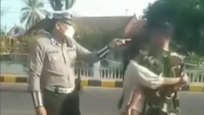 Ditegur Tak Pakai Helm, Oknum TNI Ngamuk Hampir Adu Jotos dengan Polisi