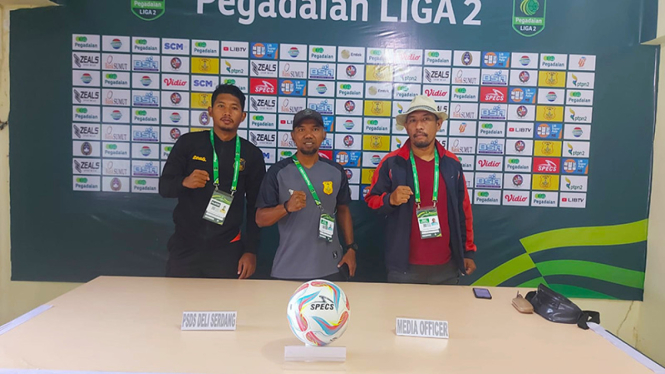 Pelatih PSDS Deli Serdang, Susanto dan Kapten, Dikky Yudistira saat jumpa pers