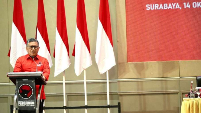 Sekjen PDIP Hasto Kristiyanto di Surabaya